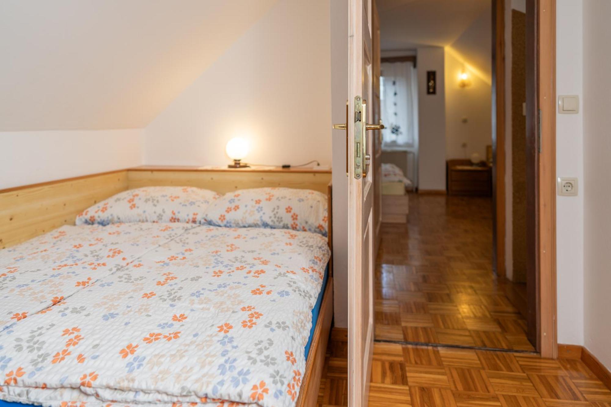 Holiday Home Pri Srni Bohinji-tó Kültér fotó